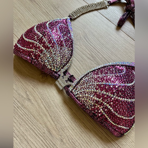 Divas Fitwear Pink Fitness Competition Bikini Suit - Runway, Pageant - Picture 4 of 9